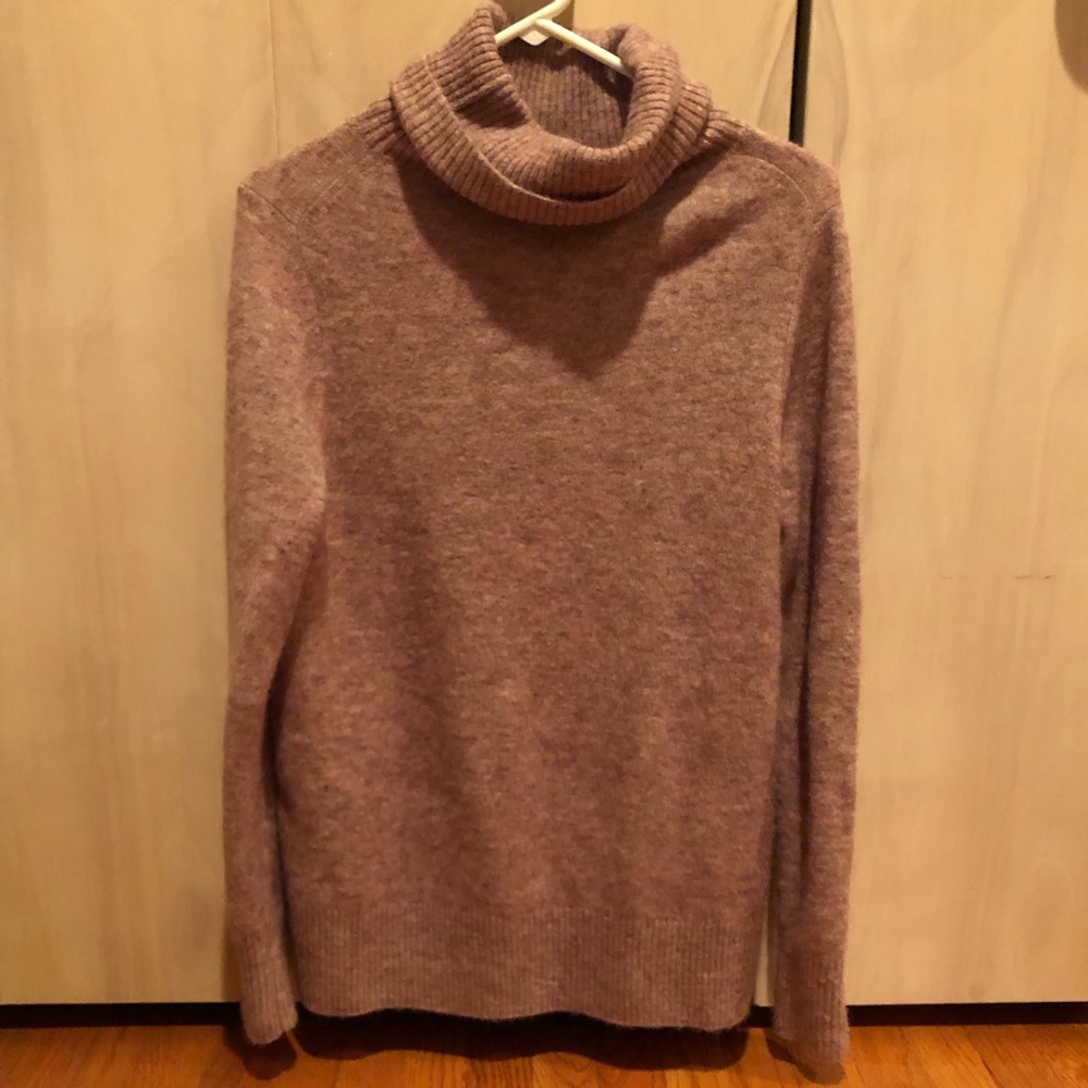 Aritzia Plutarch sweater